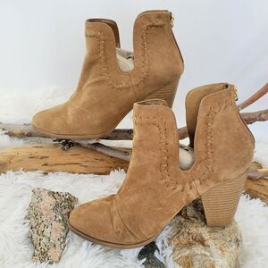 Qupid western style booties open sides